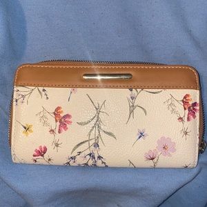 White floral wallet